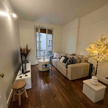 Cosy Haussmannien Parijs